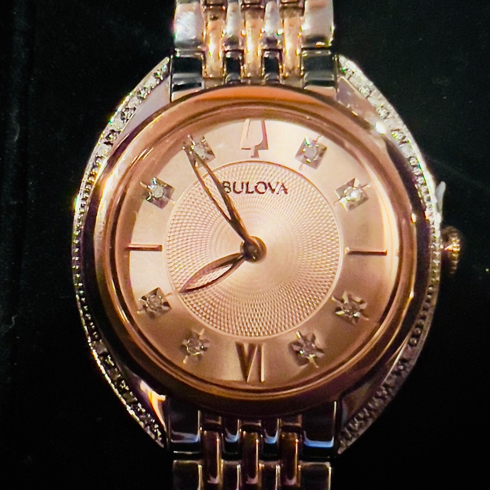 BULOVA WOMENS ROSE TONE 30mm WATCH